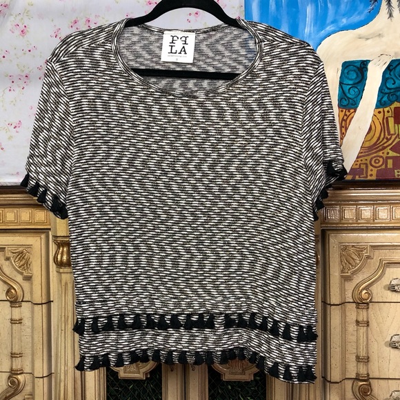 pplaclothing Tops - ¡¡¡☘️3/$20!!! PPLAClothing Tassel Shirt